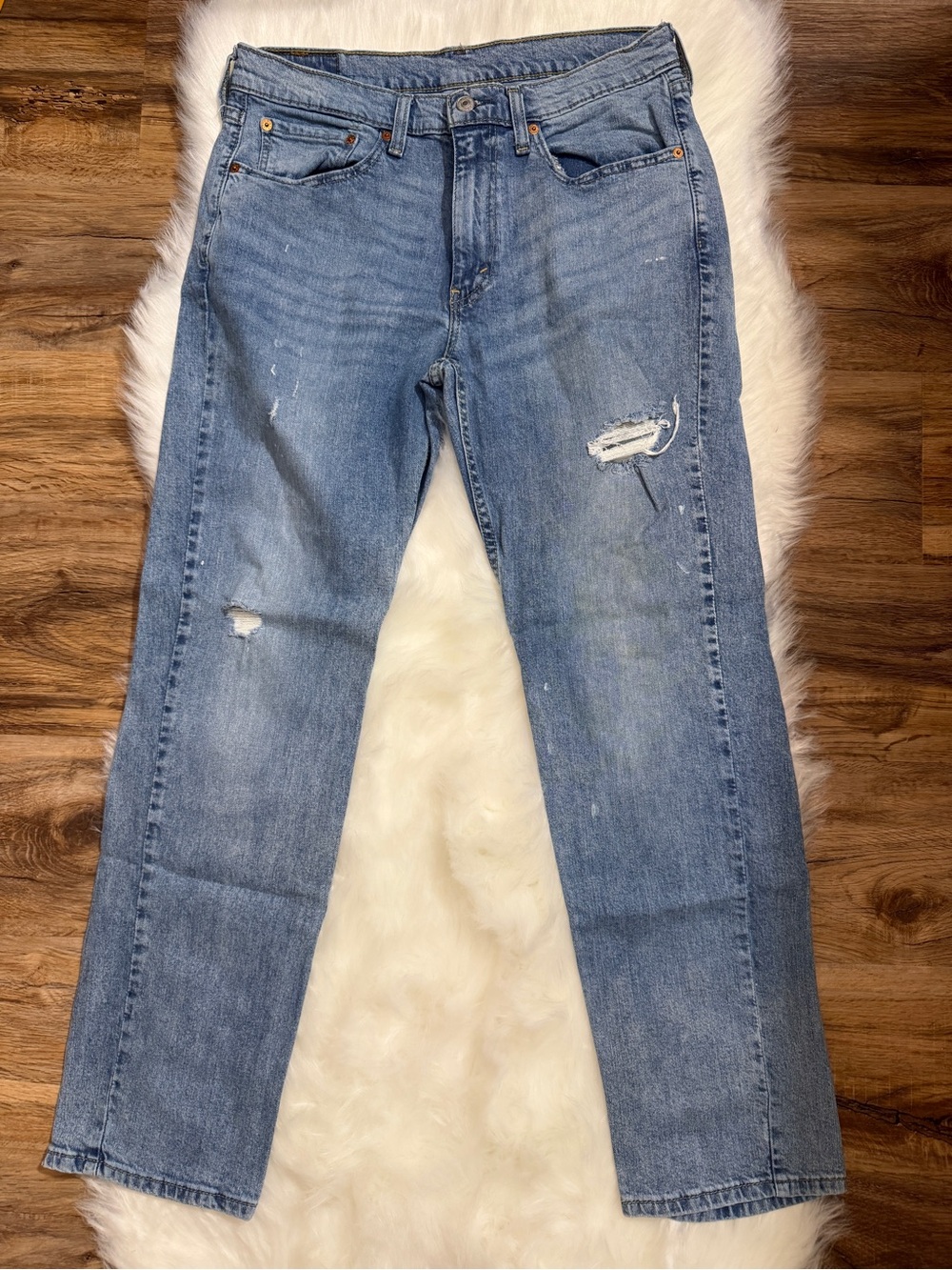Levi’s 514 Men’s Distressed Straight Leg Jeans W33 L32